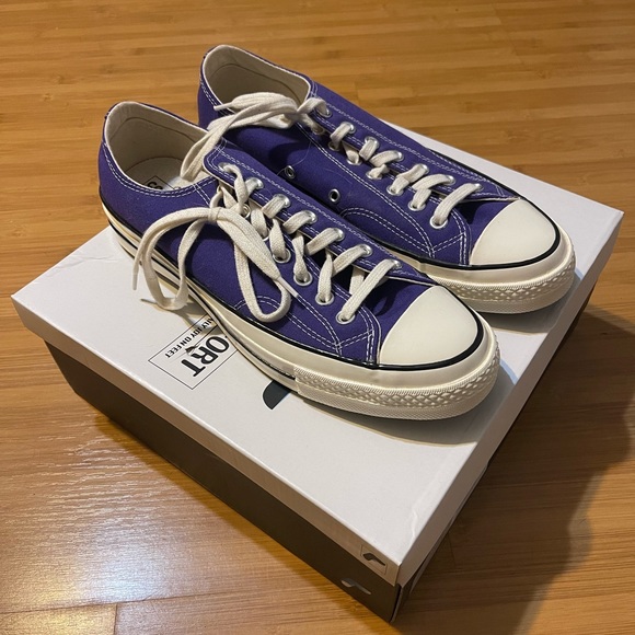 Chuck Taylor Athletic Shoes (Players Name) - Picture 1 of 6